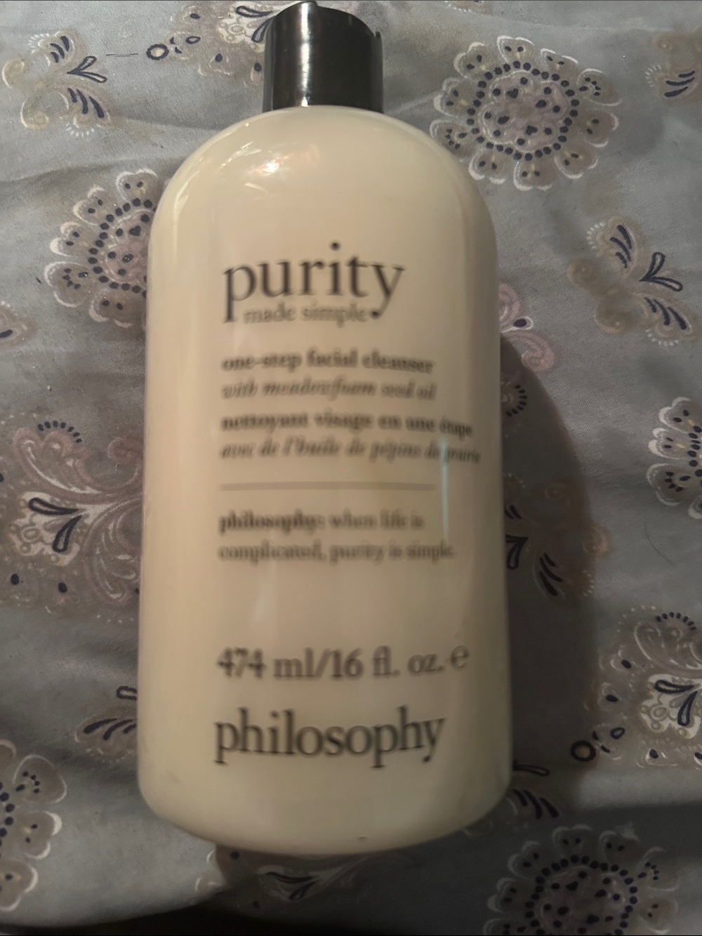 Philosophy Purity Made Simple Facial Cleanser - White Bottle with Black Cap - Picture 2 of 3